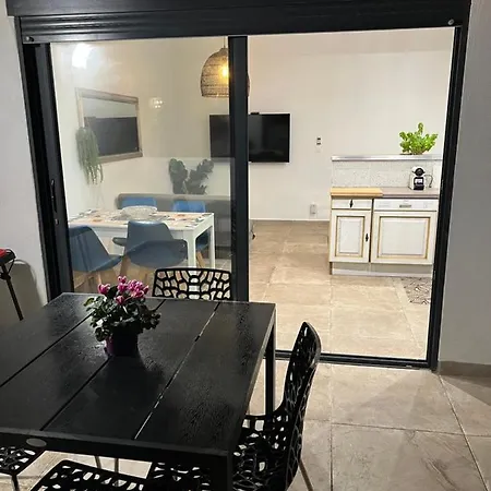 Duplex 2 Chambres, Avec Terrasse - Soleil Levant Lägenhet *